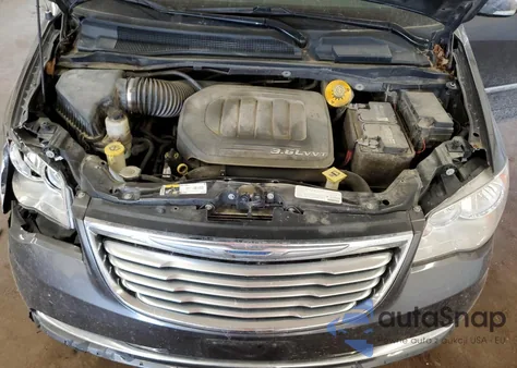 2014 Chrysler Town & Country Touring L z USA, uszkodzony, nr VIN 2C4RC1CGXER300574